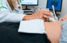 Oncologista da Unimed Uberaba alerta que pacientes não devem esperar