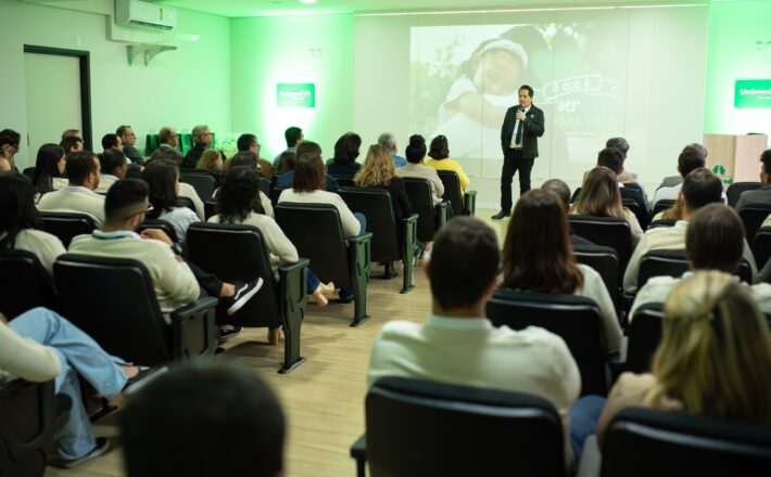 Diretor de Robótica do Hospital Unimed participa de evento internacional