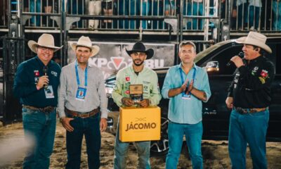 Peão de Uberaba vence etapa do campeonato de montarias realizada na Expozebu Rodeo Shows