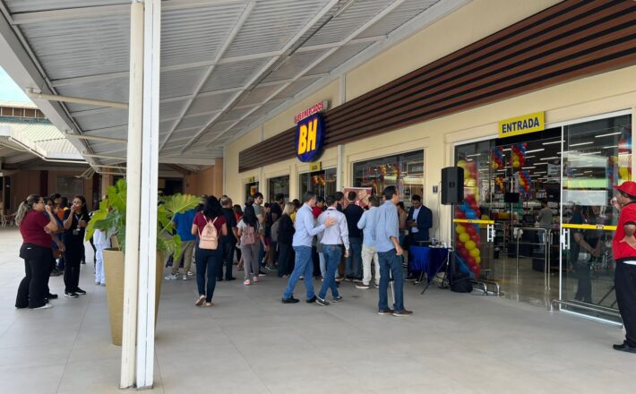 Supermercados BH reinaugura loja no Shopping Uberaba