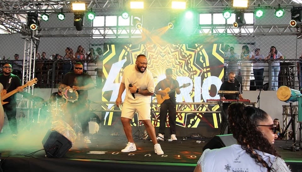 Uirapuru traz Sudário para Feiju